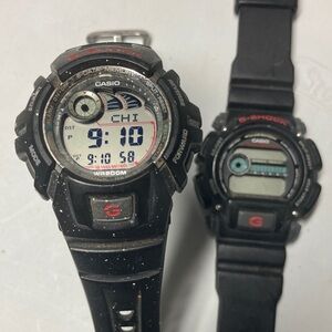Casio Gshock 2 watch Lot, G-2900 w working battery, DW-9052 needs battery, used